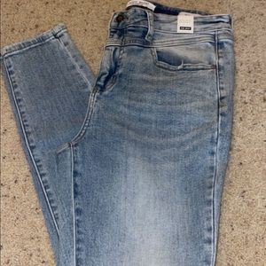 Light Wash Skinny Jeans